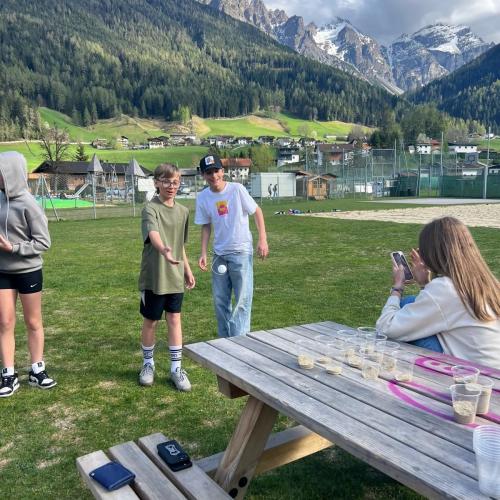 Table Pong